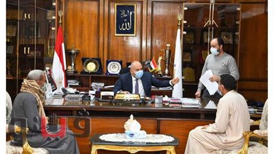 الداودي وشلبي يبحثان مشكلات أهالي محافظة قنا | صور