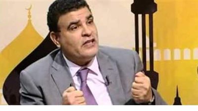 عالم أزهري: الدين ليس مبنيا على العواطف.. و3 سمات للمفتي | فيديو