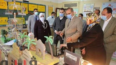 محافظ كفر الشيخ يفتتح معرض 