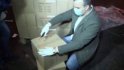 ضبط متهم بجلب المادة الفعالة لمخدرى الاستروكس والفودو بقيمة 20 مليون جنيه