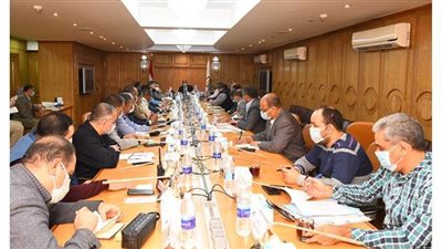 محافظ قنا: تنفيذ ٨٠٪  من مشروعات البنية التحتية