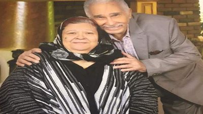 عبد الرحمن أبو زهرة يحيي الذكرى الأولى لوفاة زوجته: 