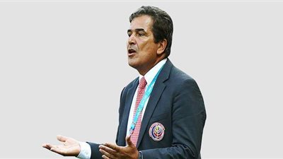 5 أسباب وراء رحيل  بينتو عن تدريب منتخب الإمارات