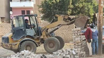 إزالة تعديات على الأرض الزراعية ورفع مخلفات القمامة ووضعها بالمدفن الصحي