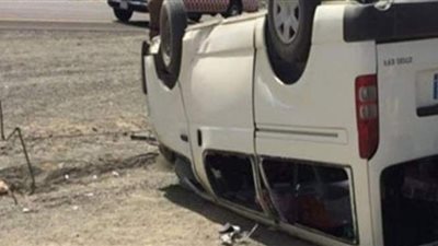 إصابة 14 شخصا فى انقلاب ميكروباص بالمنيا