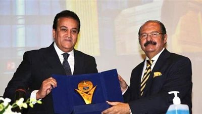 محمد حلمي الغر أمينا لمجلس الجامعات الخاصة