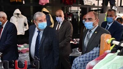 افتتاح المعرض الدائم للطلاب بمجمع الخدمات في جامعة المنصورة | صور