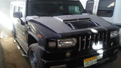 هامر ومرسيدس وBMW وكامارو في مزاد جمرك مطار القاهرة والاسكندرية