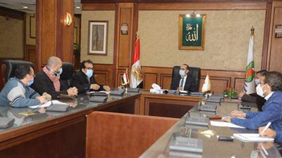 نائب محافظ سوهاج يبحث تطوير القطاع الثقافي