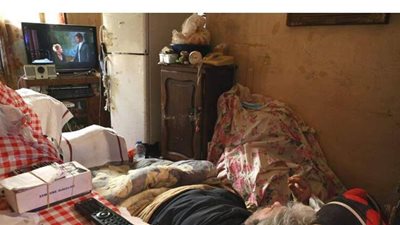 كابوس مواطن فرنسي يزن 300 كيلو.. ينتهي اليوم بعد قضائه عاما عالقا في شقته