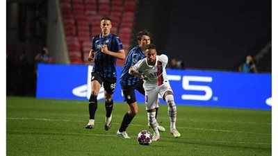 نيمار على رأس قائمة باريس سان جيرمان في مواجهة مانشستر يونايتد