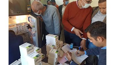محافظ أسيوط: حملات على الصيدليات والمستلزمات الطبية بالتنسيق مع التموين | صور