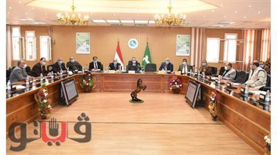 محافظ الشرقية يترأس اجتماع مجلس إدارة المناطق الصناعية