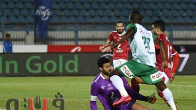 60 دقيقة.. الاتحاد يواصل التقدم على الأهلي بهدف سيسيه