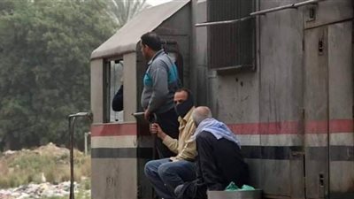 مطالب بمراجعة الكثافة وإجراءات التعقيم على قطارات الضواحي