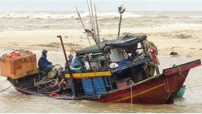 فيتنام.. وفاة 192 شخصا وخسائر بالمليارات جراء أعاصير