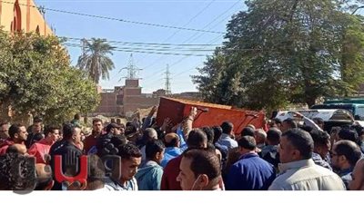 توفي بسكتة قلبية فى الملعب.. تشييع جنازة لاعب بتروجيت المعتزل في بني سويف