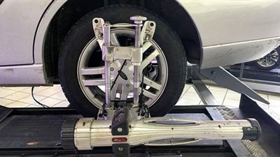 للمبتدئين فى قيادة السيارات.. اعرف الفرق بين الترصيص وضبط الزوايا