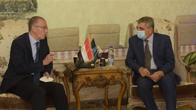 الفريق أسامة ربيع يستقبل وفداً دبلوماسياً رفيع المستوى