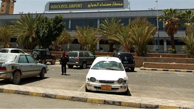 مصادر يمنية: انفجار مخازن أسلحة تابعة للميليشيات الحوثية بمطار صنعاء الدولي