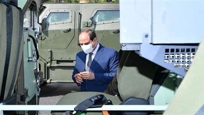 5 معلومات عن تطوير النقل العام.. السيسي يتابع منظومة العمل