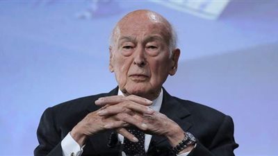 وفاة الرئيس الفرنسي الأسبق فاليري جيسكار