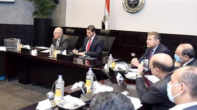 رئيسا هيئة الاستثمار ومصلحة الجمارك يبحثان تحديات الاستثمار