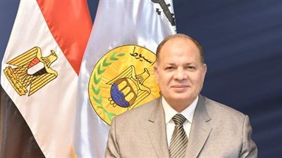 ​ محافظ أسيوط يكلف رؤساء المراكز بتنفيذ قرار تنظيم مواعيد فتح وغلق المحلات