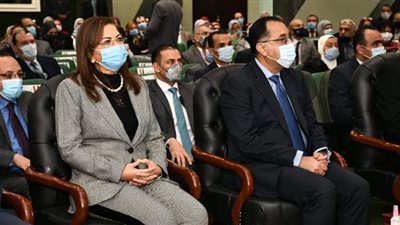 رئيس الوزراء: المشروعات القومية ساهمت في توفير ٥ ملايين فرصة عمل