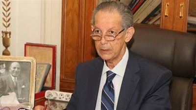 فؤاد بدراوى :مرشحى الوفد بالاعادة يوزعون الكمامات على الناخبين