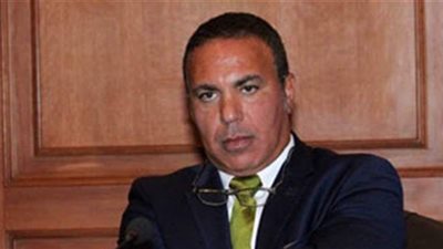 أيمن يونس يهدد الأهلي بسبب أحمد سيد زيزو