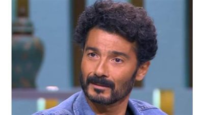 خالد النبوي يحتفل بعيد ميلاد رشوان توفيق : صاحبي وحبيبي