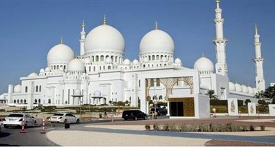 الإمارات تفتح المساجد لصلاة الجمعة اعتبارا من الغد