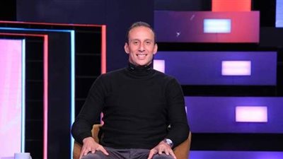 رد ناري من أمير توفيق على مفاوضات الأهلي مع زيزو