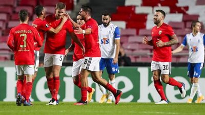 تأهل رينجرز الإسكتلندي وبنفيكا البرتغالي لدور الـ32 بالدوري الأوروبي