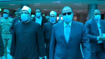 وزير الأوقاف يصل أسيوط لافتتاح مسجدين بديروط