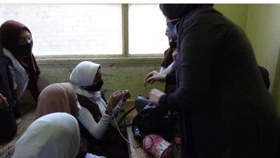 7 أجهزة حديثة للكشف عن أمراض الرمد بقافلة جامعة المنيا