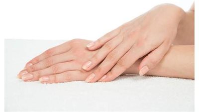 أقوى ماسكات طبيعية للاستمتاع بيدين ناعمتين طوال الشتاء