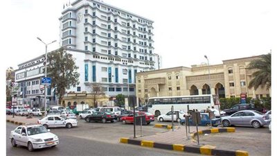 سيولة مرورية متوسطة بمنطقة العجوزة بسبب رصف الطرق | فيديو