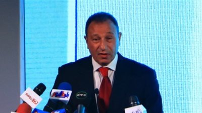 بعد امتناع الشركات عن الحضور.. الأهلي يدرس تعديل شروط مزايدة البث