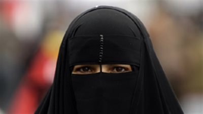 سعودية حبسها أشقاؤها 11 عامًا في غرفة على سطح المنزل