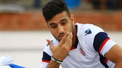 أحمد الشناوي يسافر إلى أوروبا لتلقي العلاج