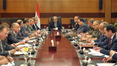 رئيس الوزراء يستعرض استعدادات الحكومة لتوفير السلع في رمضان