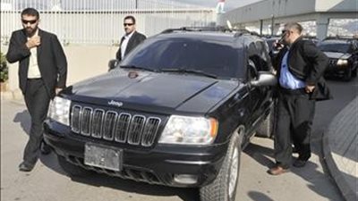 بلاغ يطالب بتفتيش السيارات الدبلوماسية القطرية والسودانية