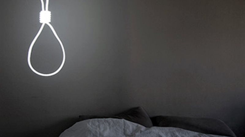 انتحار طالب شنقا