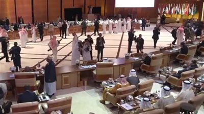 السيسي يطالب باستراتيجية شاملة لمواجهة تهديدات المنطقة