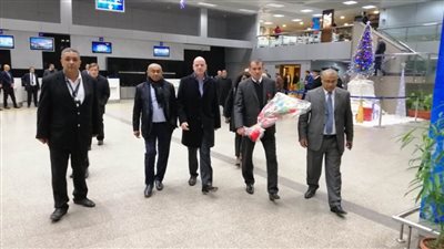 مطار الغردقة يستقبل أساطير كرة القدم في أفريقيا