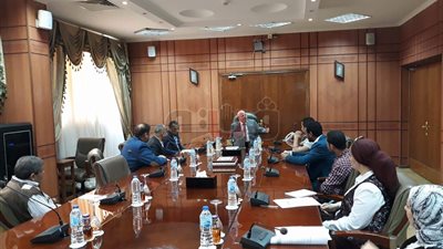 محافظ بورسعيد يتابع سير العمل في المدرسة اليابانية