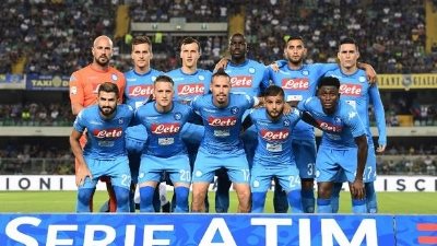 نابولي يتعادل سلبيًا أمام ميلان بالشوط الأول