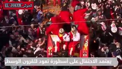اندلاع حرب البرتقال في إيطاليا (فيديو)